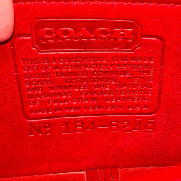 Coach | Vintage Zippered Pouch Style 9655 | Rare Red Leather | Made in NYC - Picture 6 of 12